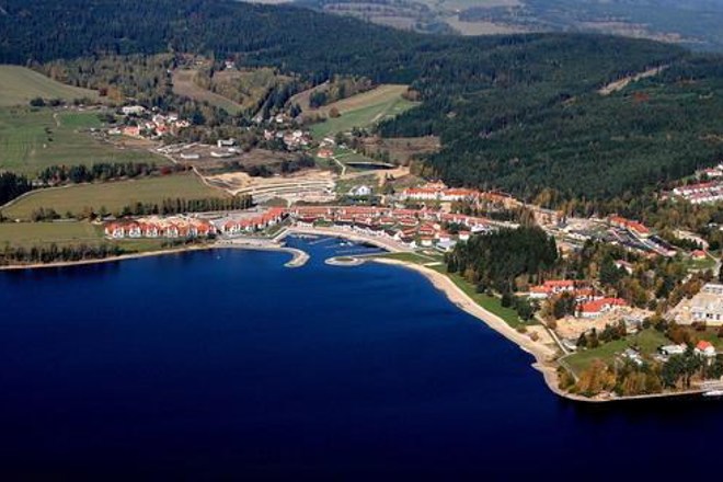 Doky - Lipno,  apartmán 2+kk s výhledem na jezero, bazén, suna, uzavřený areál