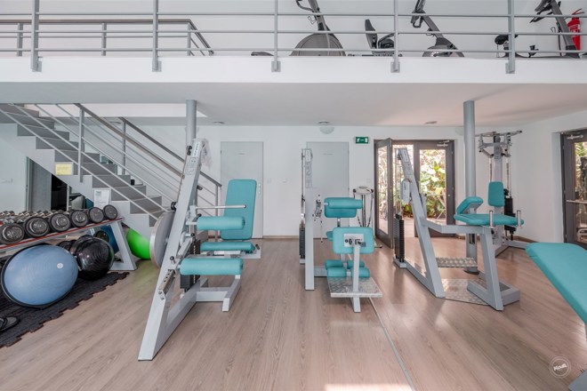 Dražba komerční budovy, Velké Popovice, Praha  východ