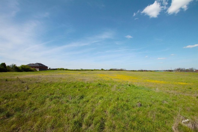 Kozomín - prodej stavební parcely o výměře 1500 m2